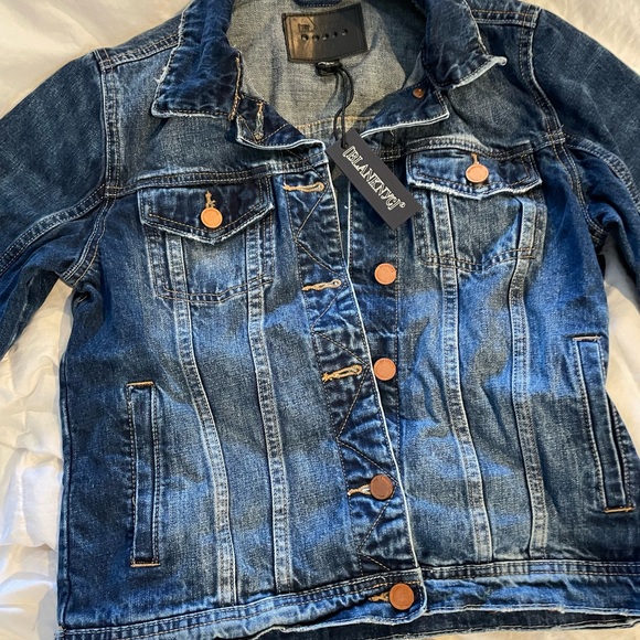 New with tags Blank NYC small denim jacket - Picture 5 of 6